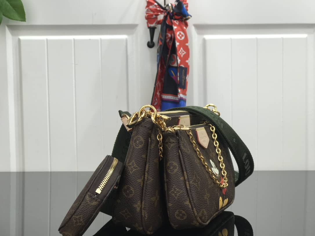L0vis Vvtt0n Monogram Canvas Multi Pochette Replica Brown M44823
