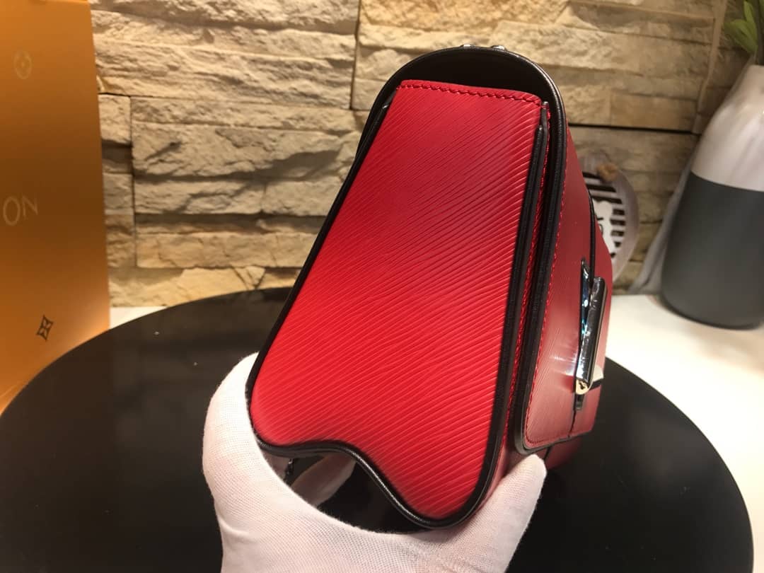 L0vis Vvtt0n Replica Bags Twist PM Epi Leather Replicas Handbag Red