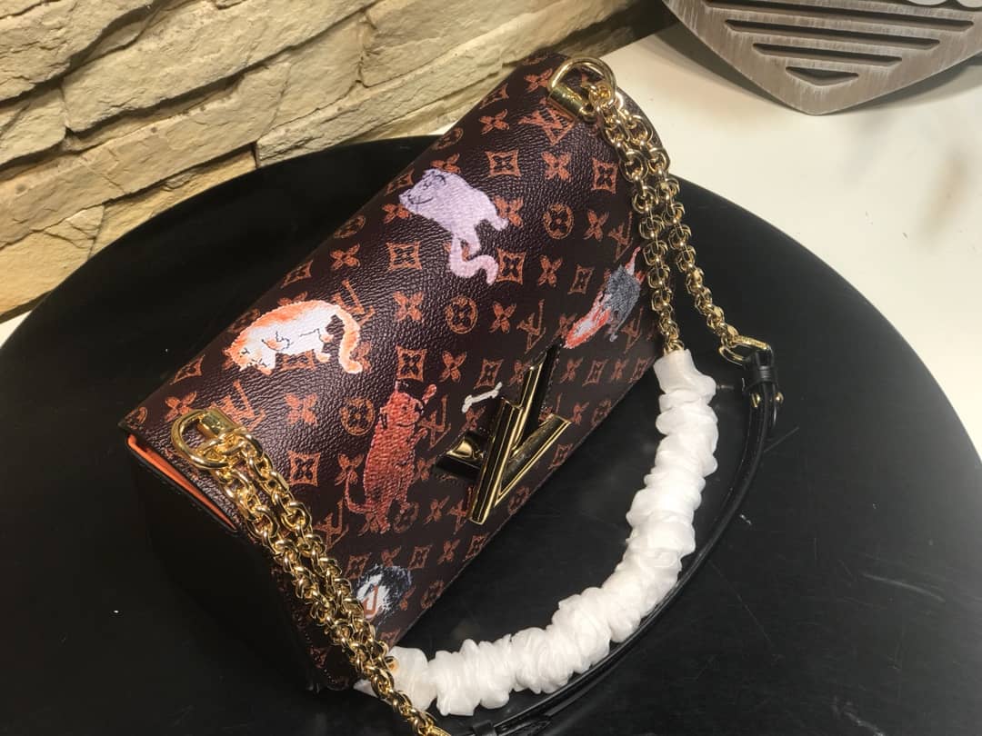 L0vis Vvtt0n Twist Epi Handbag Replica