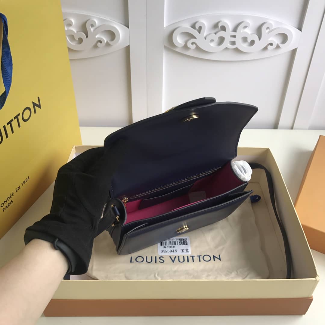 L0vis Vvtt0n Pont9 Neuf Leather Replica Shoulder Bag Blue M55948