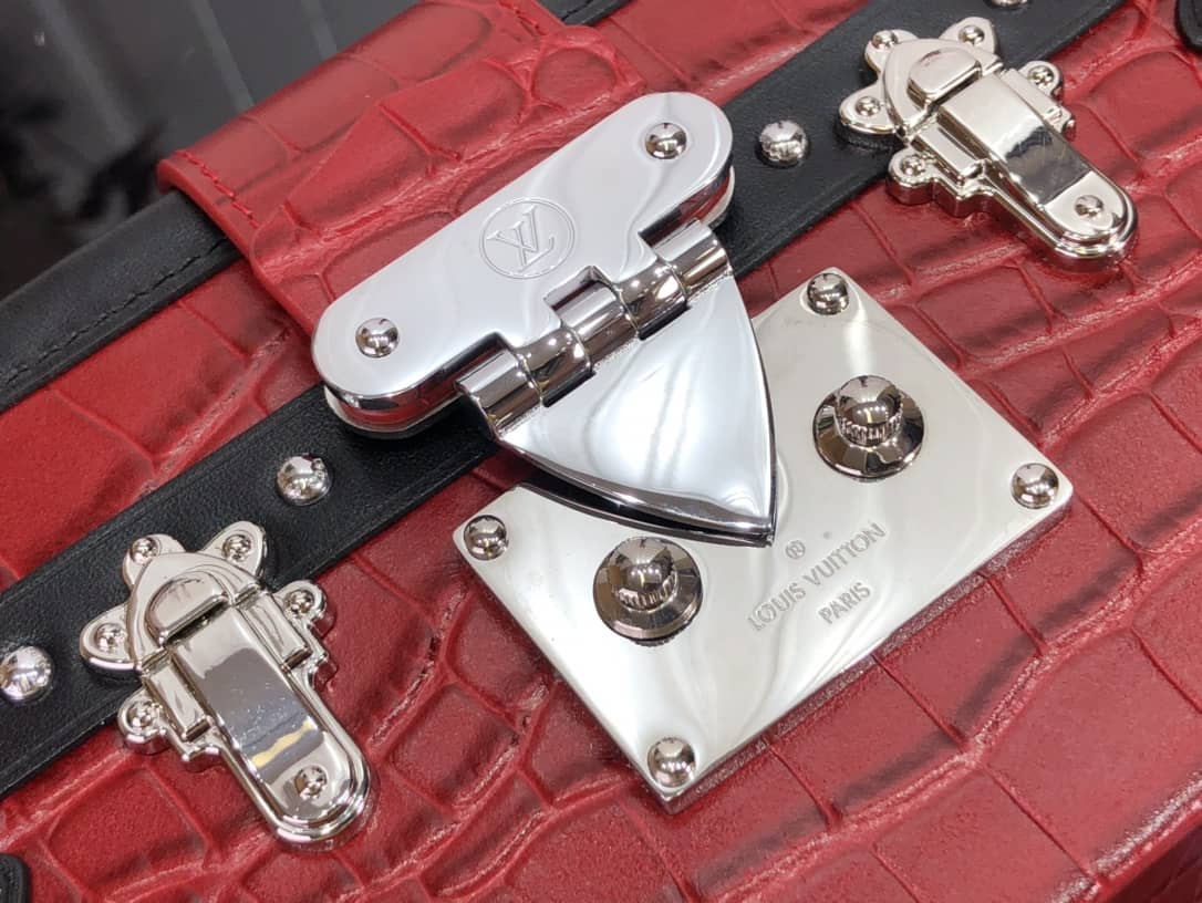 L0vis Vvtt0n Petite Malle Brilliant Alligator Leather Replica Handbag Red N93817