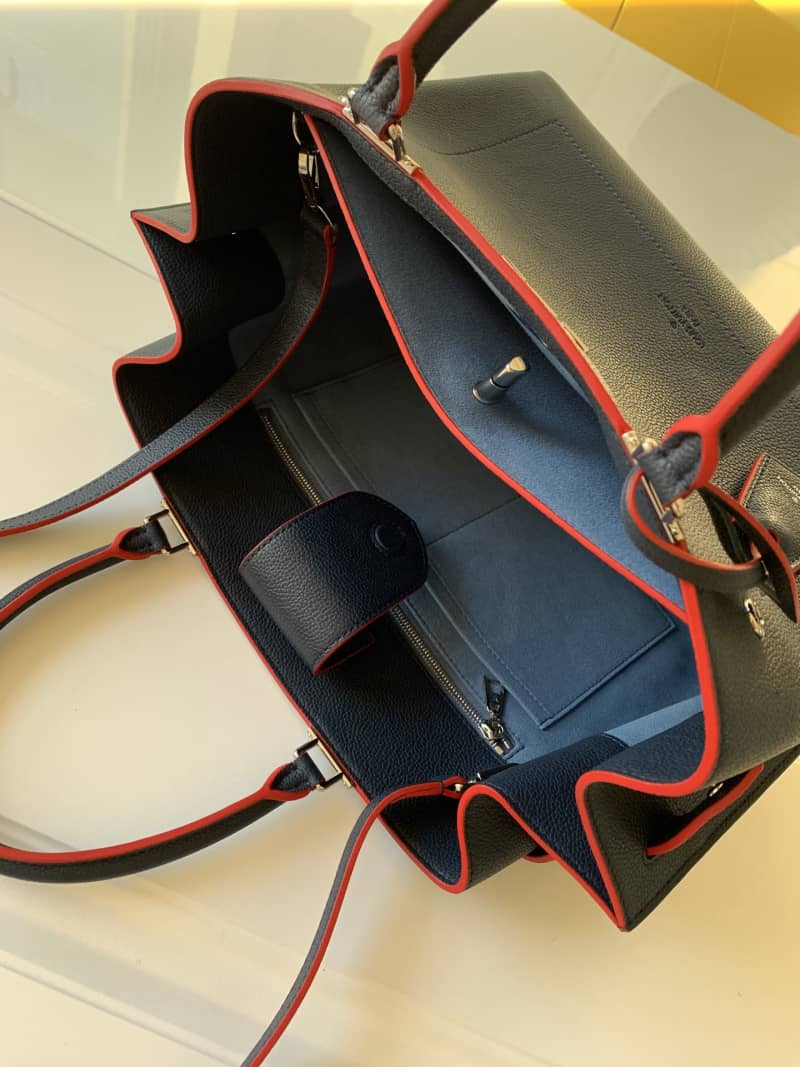 L0vis Vvtt0n Lockme Day Tote Replica M53645