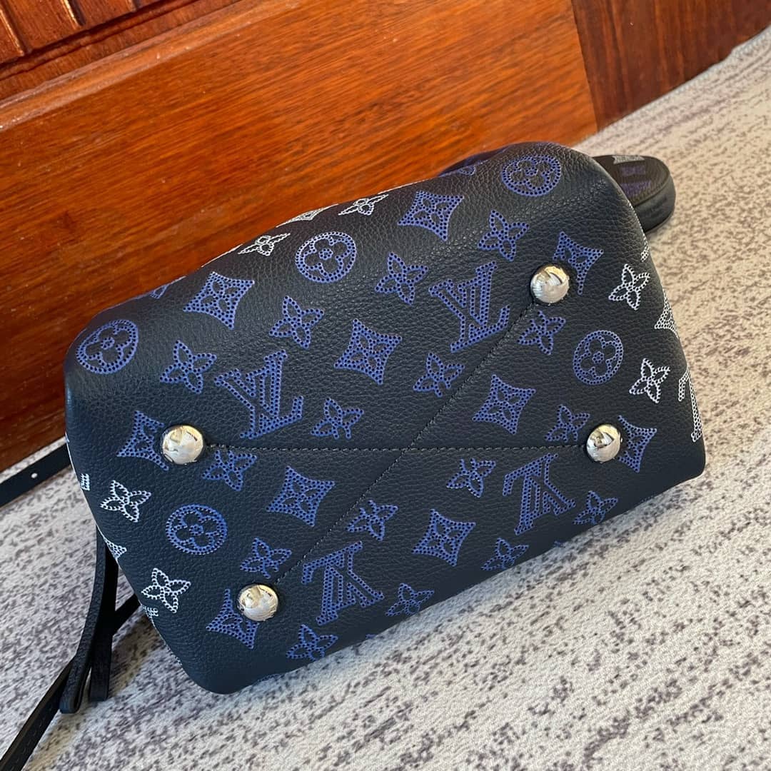 L0vis Vvtt0n Bella Mahina Blue M59552 Replica Bucket Bag