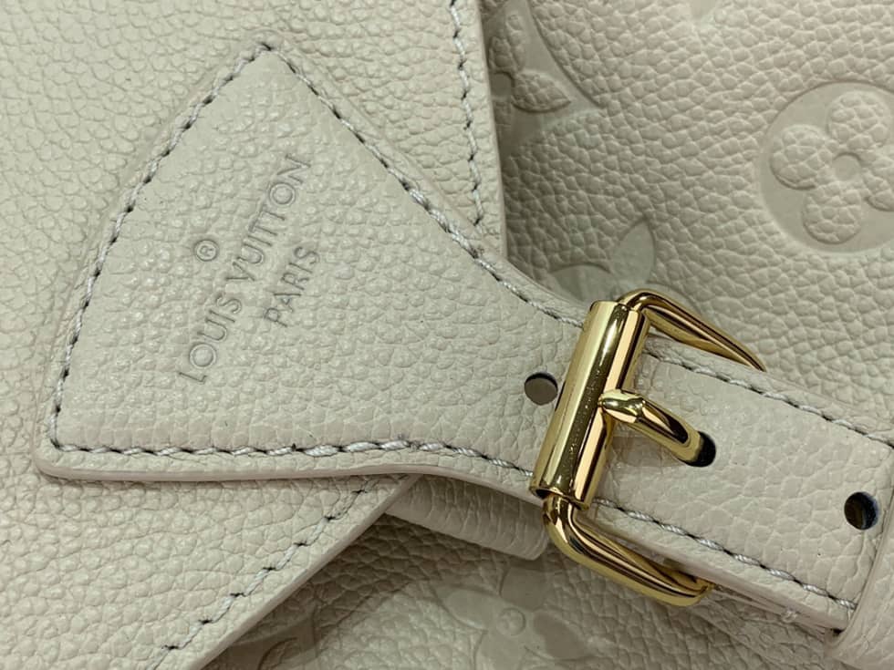 L0vis Vvtt0n Empreinte Montsouris M45638 Replica Backpack