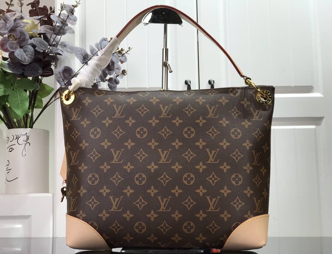 L0vis Vvtt0n Berri PM Monogram Canvas Shoulder Bag Replica M41623