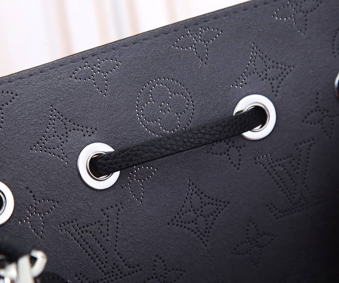 L0vis Vvtt0n Bella Leather Replica Shoulder Bag Black M57070