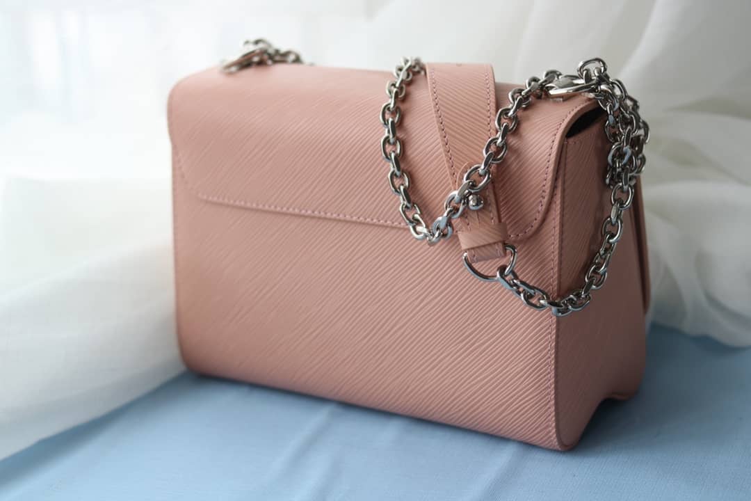 L0vis Vvtt0n Replica Twist MM Epi Leather M50280 Bag