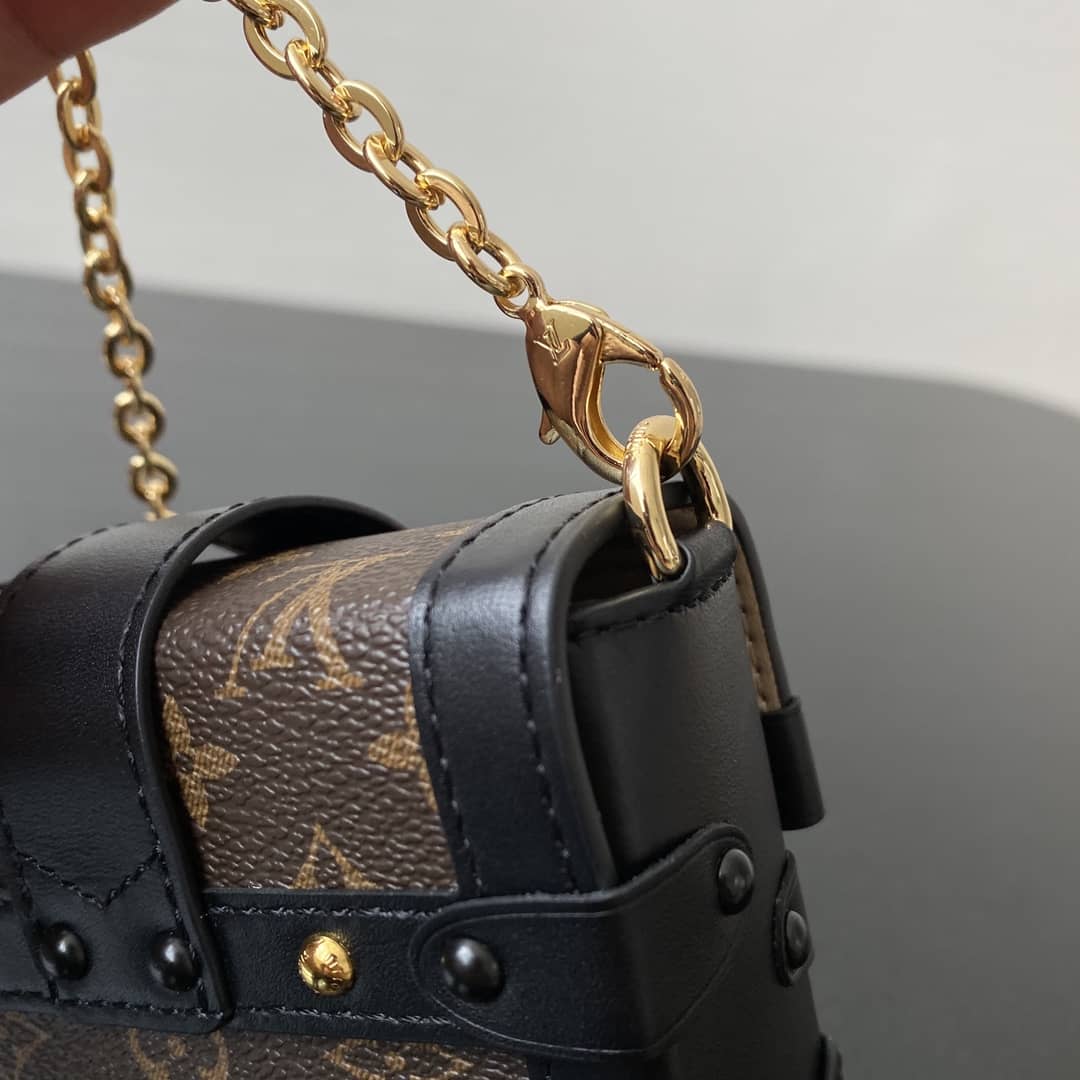 LV 7 Star AAA+ Petite Malle Box Chain Shoulder Bag