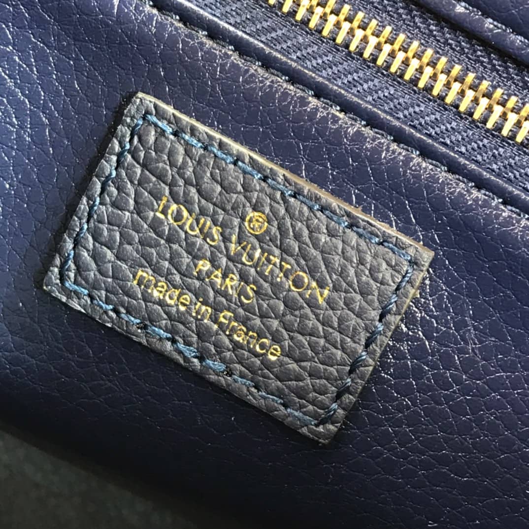 L0vis Vvtt0n Pallas Beauty Case Monogram Canvas Replica Blue M64123