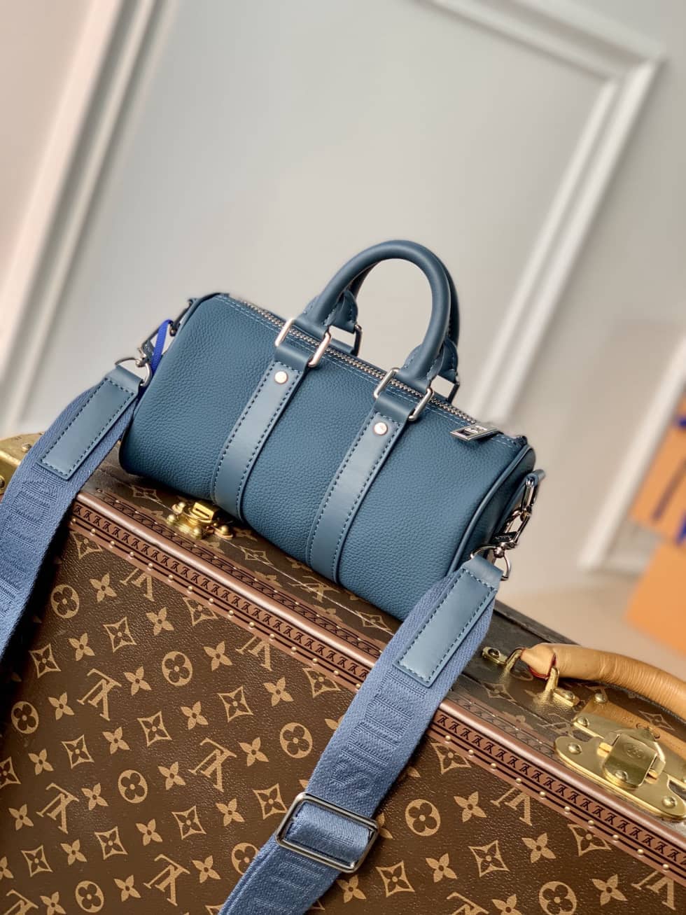 L0vis Vvtt0n Keepall XS Blue M81003 Replica Shoulder Bag