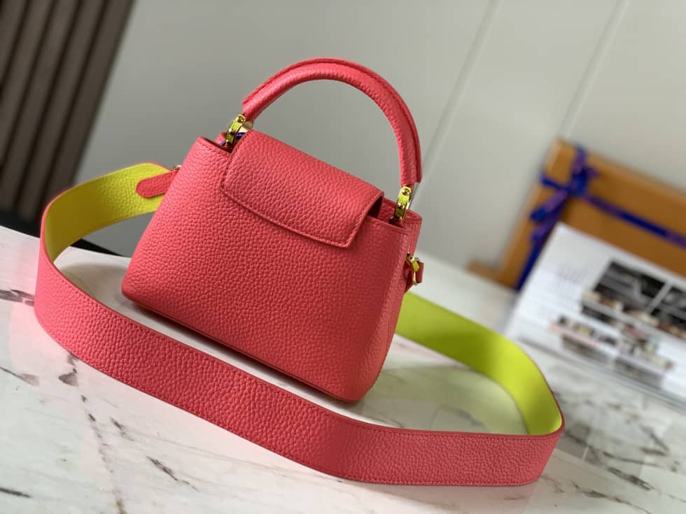 L0vis Vvtt0n Capucines Mini M59440 Replica Shoulder Bag