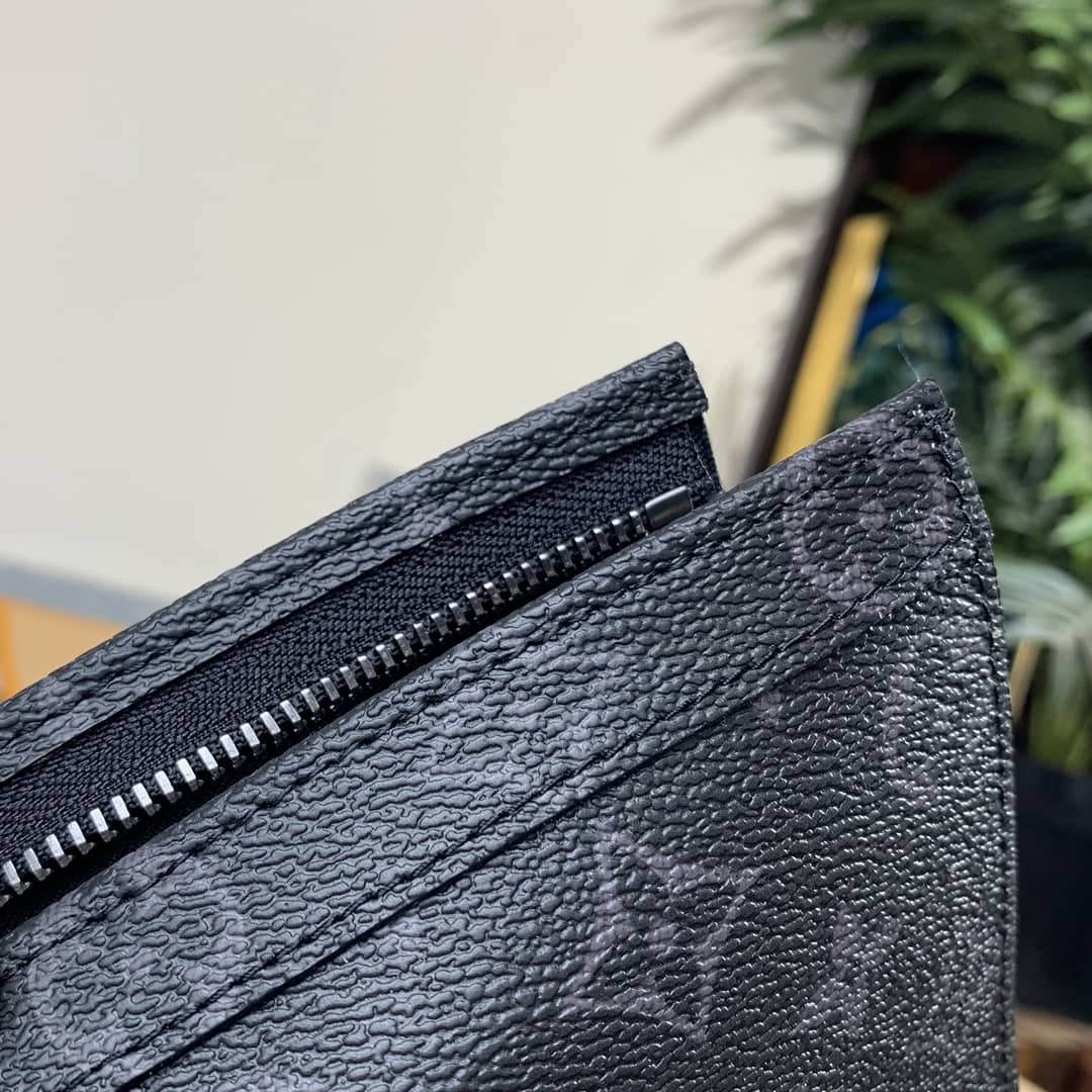 L0vis Vvtt0n Voyage MM Monogram Replica Pochette Black Gray M63039