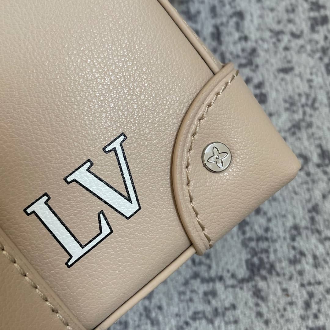 L0vis Vvtt0n Soft Trunk Monogram Mirror Coated Canvas Replica Bag Apricot M45880