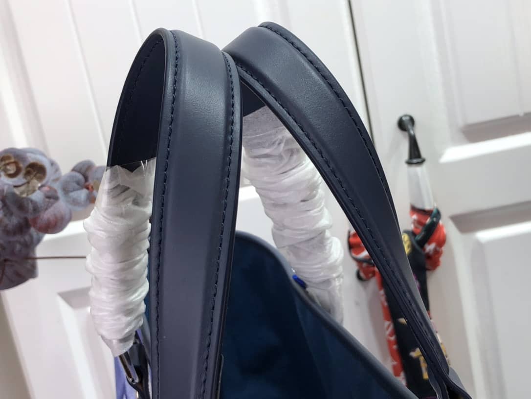 L0vis Vvtt0n Weekend GM Watercolor Monogram Replica Tote Blue M45754