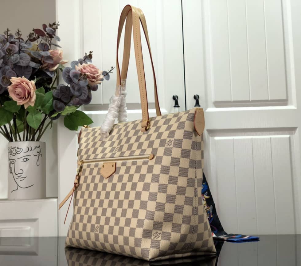 L0vis Vvtt0n Damier Azur Canvas Lena MM Replica Handbag N44040