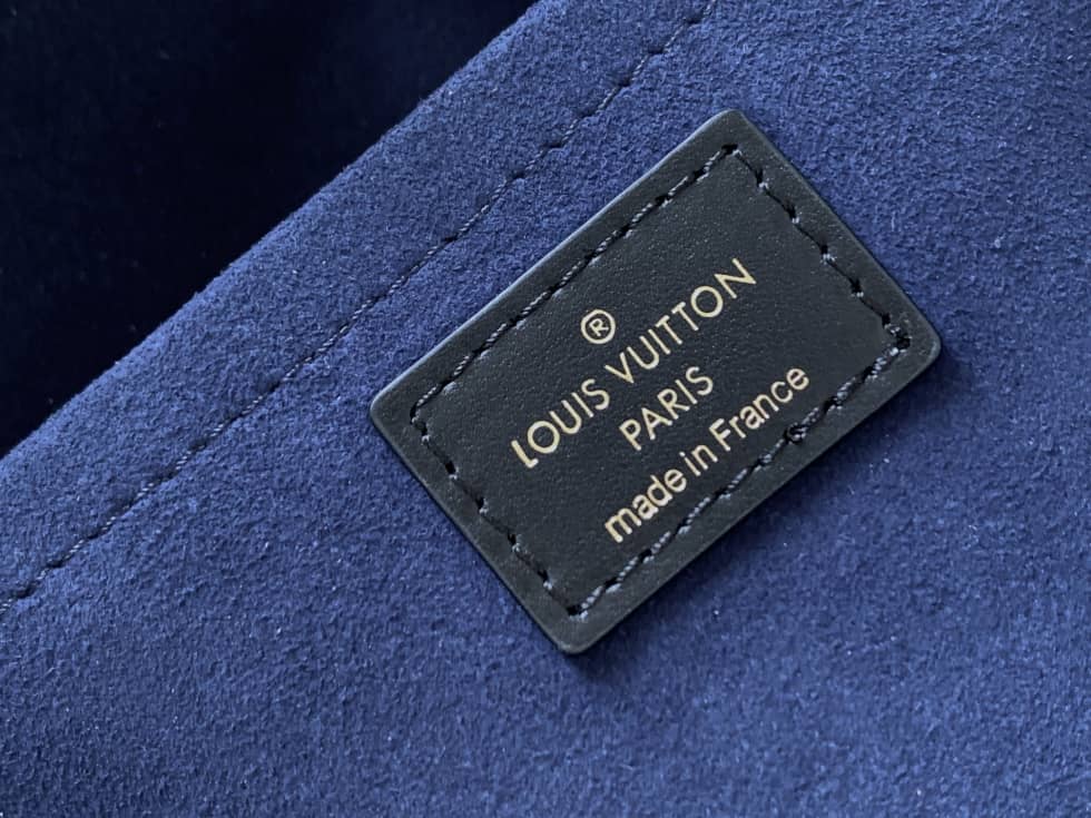 L0vis Vvtt0n On My Side MM Noir M53823 Replica Shoulder Bag
