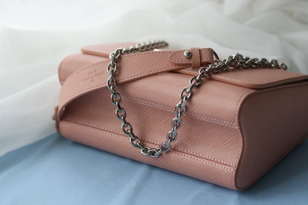 L0vis Vvtt0n Replica Twist MM Epi Leather M50280 Bag