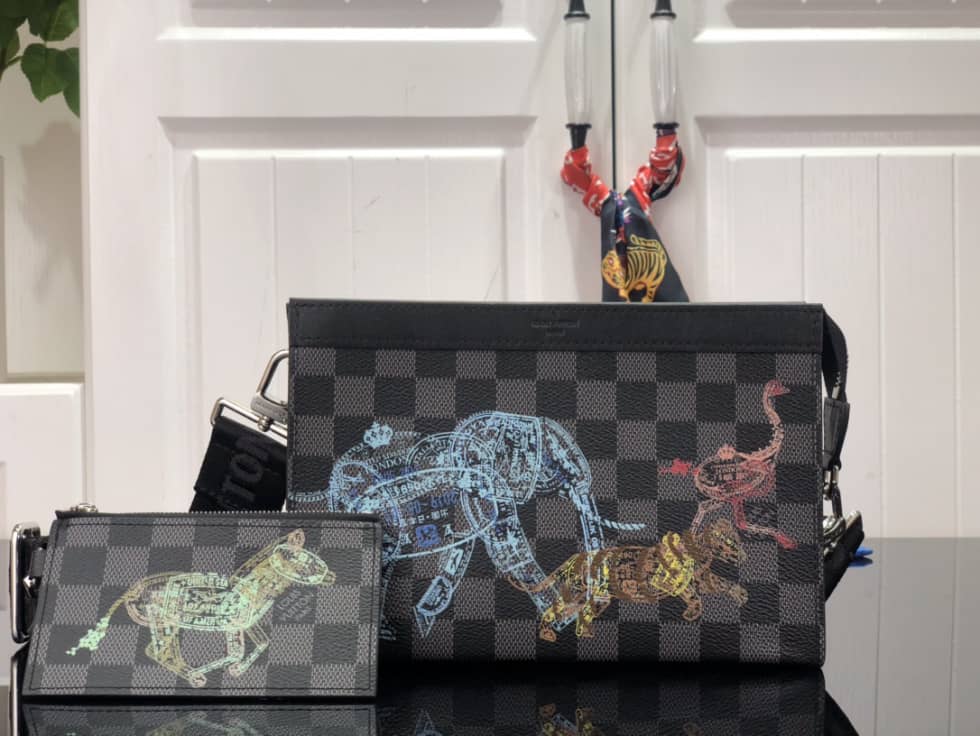 L0vis Vvtt0n Damier Graphite Gaston Wearable Wallet N64608 Replica
