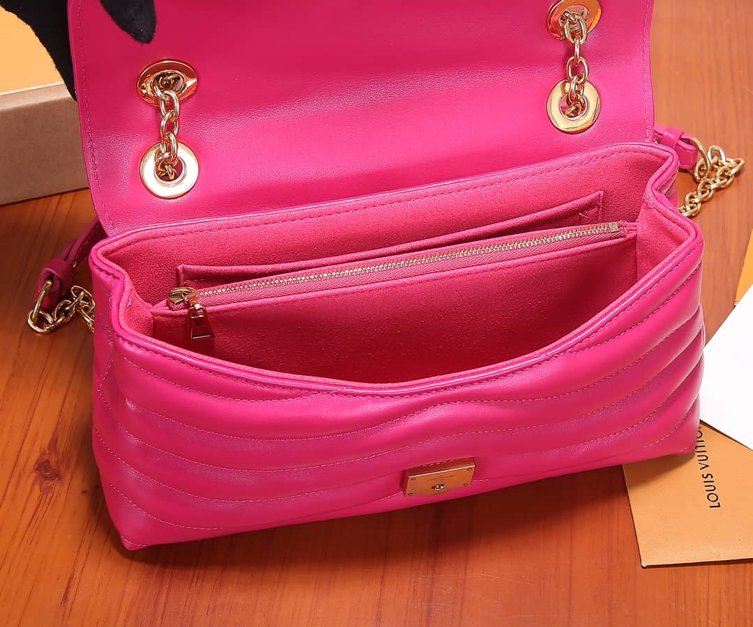 L0vis Vvtt0n New Wave Chain Agathe Replica Bag M58553