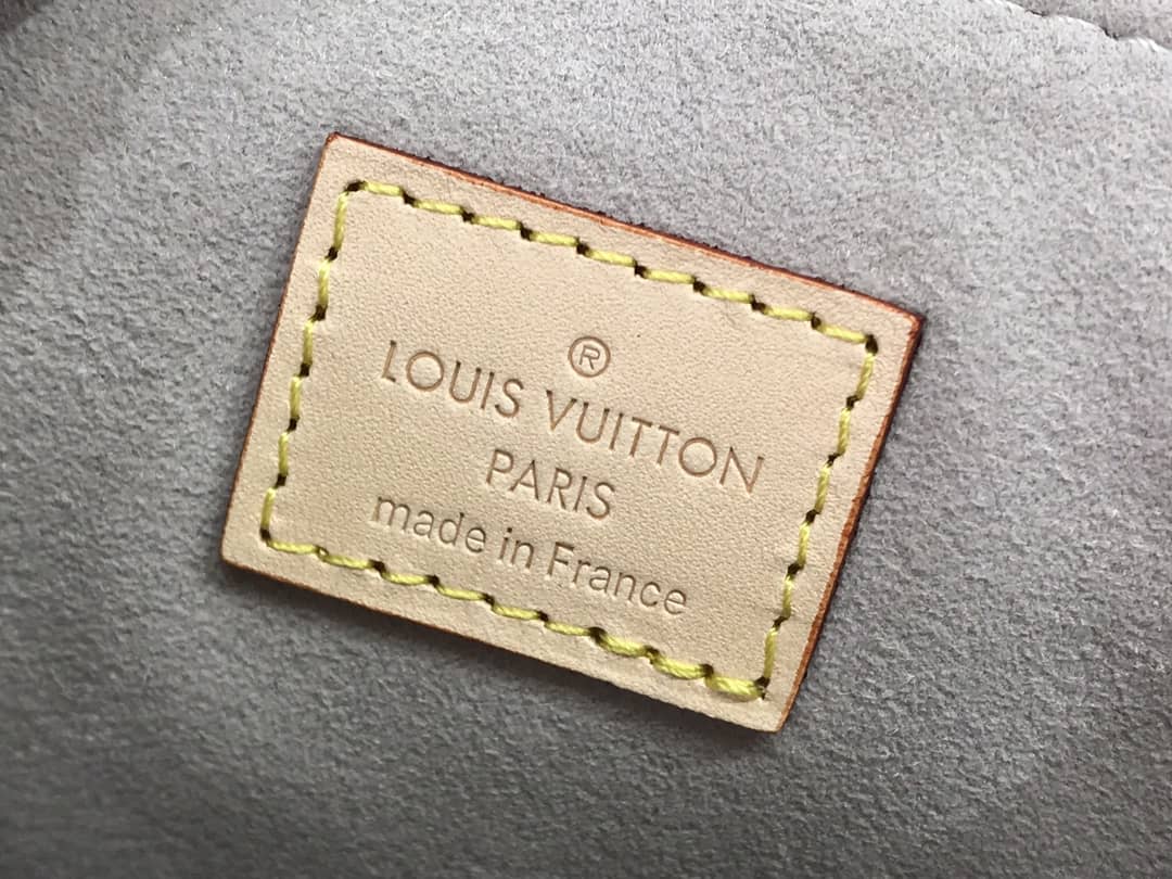 L0vis Vvtt0n By The Pool Replica Backpack M45764