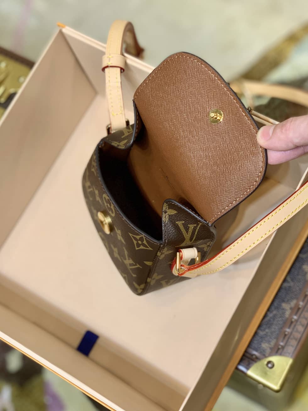 L0vis Vvtt0n Monogram Bebe Saint Cloud M51245 Replica Messenger Bag