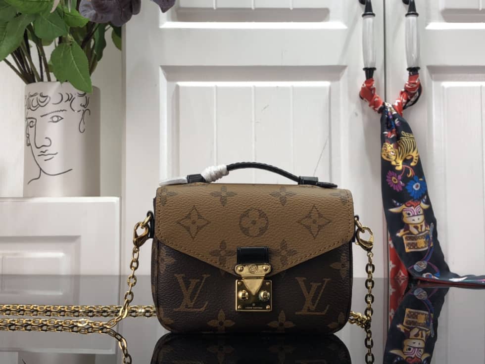 L0vis Vvtt0n Pochette Métis Monogram Reverse M80311 Replica