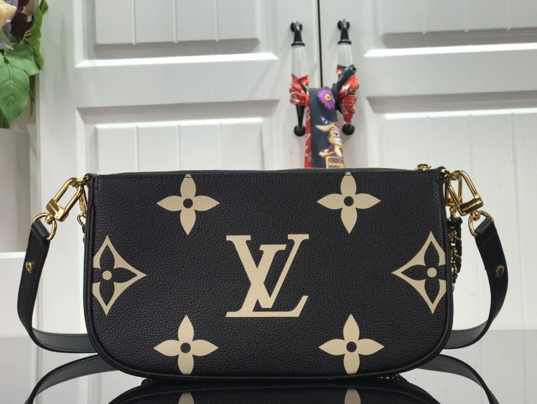 L0vis Vvtt0n Pochette Discovery Compact Replica Wallet Black M57630