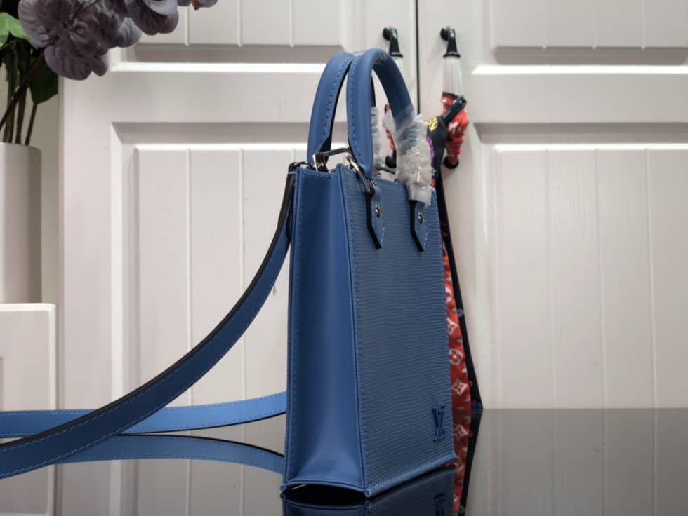 L0vis Vvtt0n Sac Plat Leather M80169 Replica Crossbody Bag