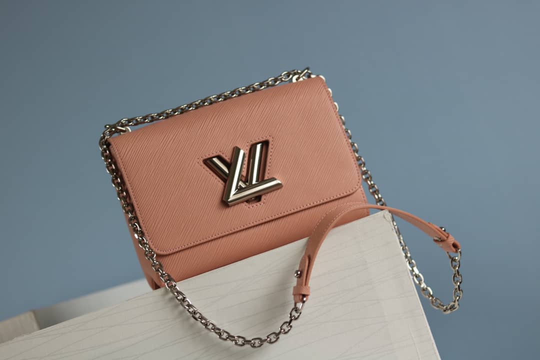 L0vis Vvtt0n Replica Twist MM Epi Leather M50280 Bag