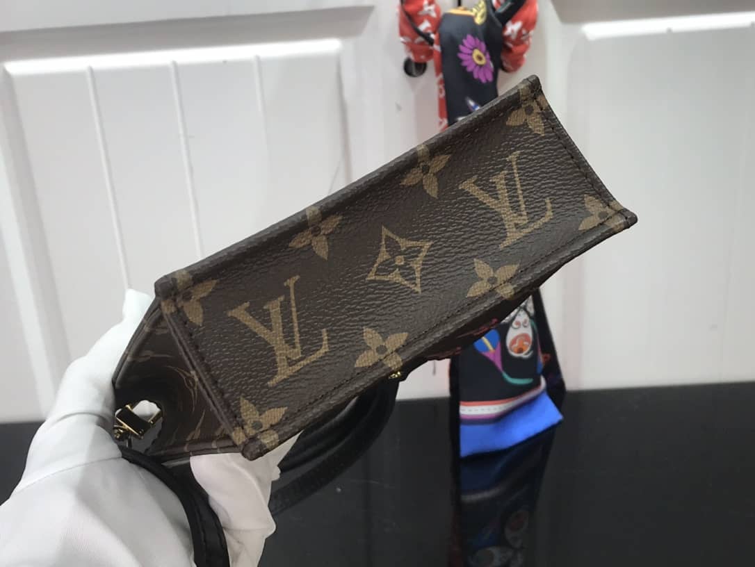 L0vis Vvtt0n Monogram Petit Sac Plat 2Way Replica Shoulder Bag M69442