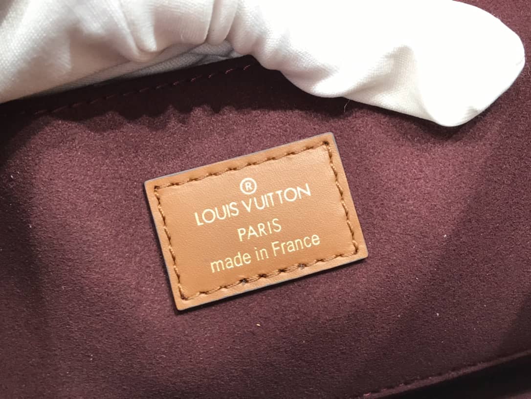 L0vis Vvtt0n Since 1854 Dauphine Mini Replica Handbag Red M57172
