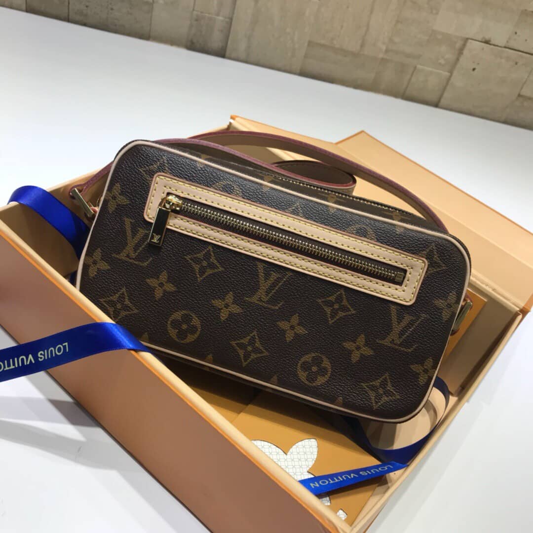 L0vis Vvtt0n Cite Pochette Monogram Canvas Replica Bag