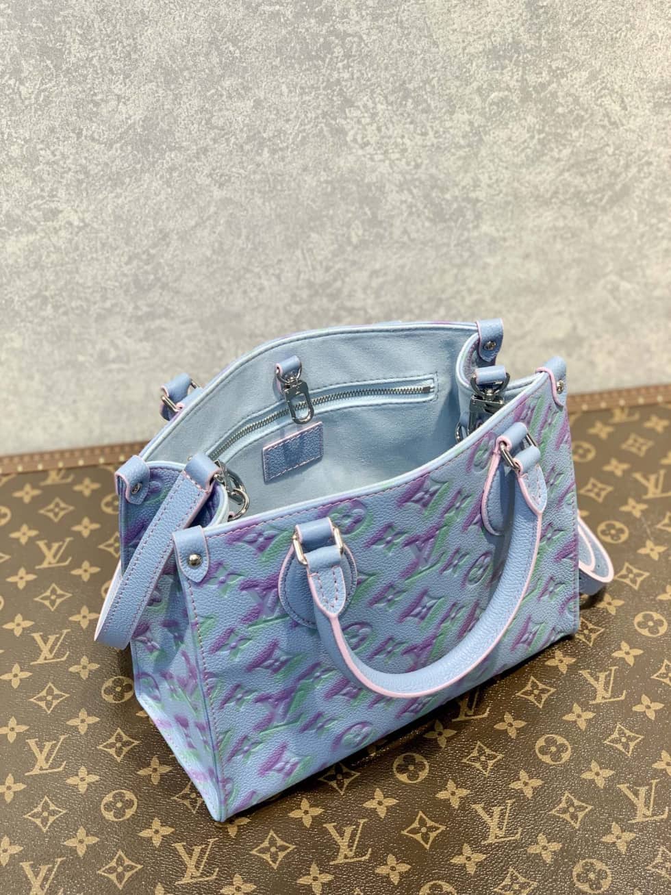 L0vis Vvtt0n Onthego PM Blue M46067 Replica Tote