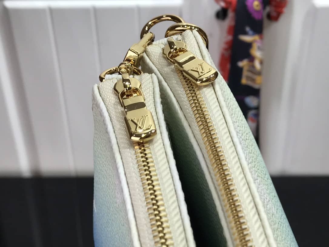 L0vis Vvtt0n Monogram Canvas Pochette Multi Replica Crossbodybag M57633