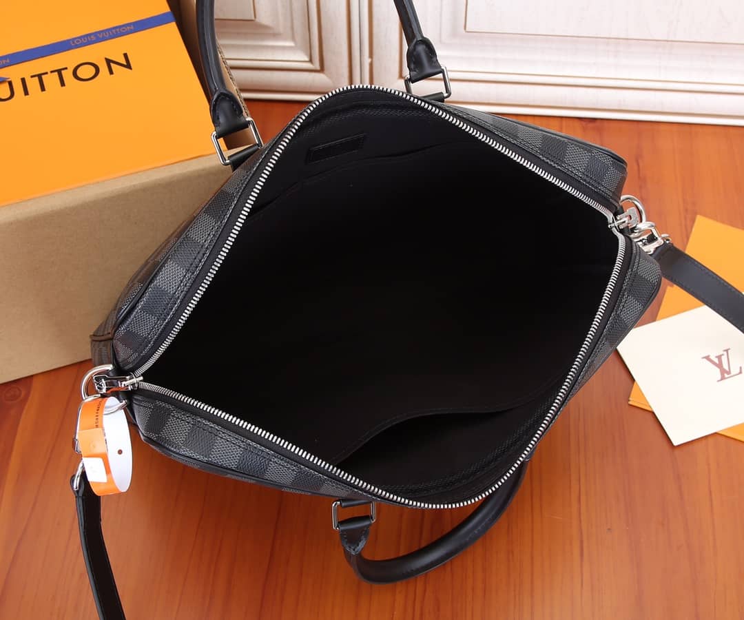 L0vis Vvtt0n Porte Documents Voyage PM Bag Replica N41478