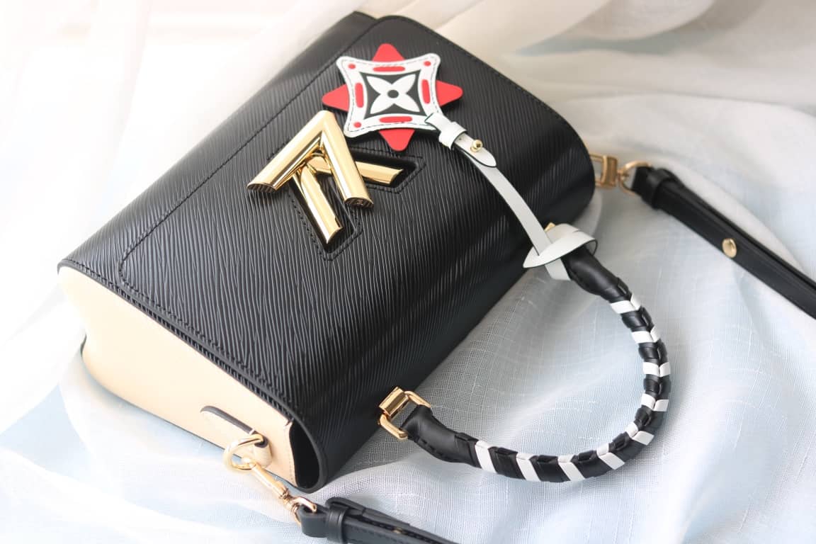 L0vis Vvtt0n Textured Epi Leather Twist Series Bag Black
