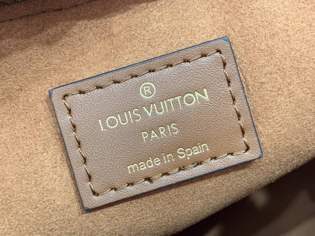 L0vis Vvtt0n Monogram Canvas Soufflot BB Replica Bag M44898