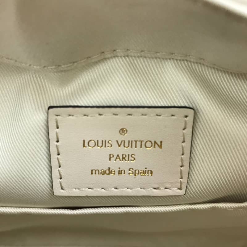 L0vis Vvtt0n Saintonge Monogram Canvas Replica Shoulder Bag White M43557