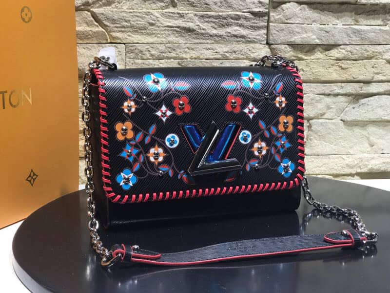 L0vis Vvtt0n Twist MM AAA Fake Leather Chain Shoulder Bag
