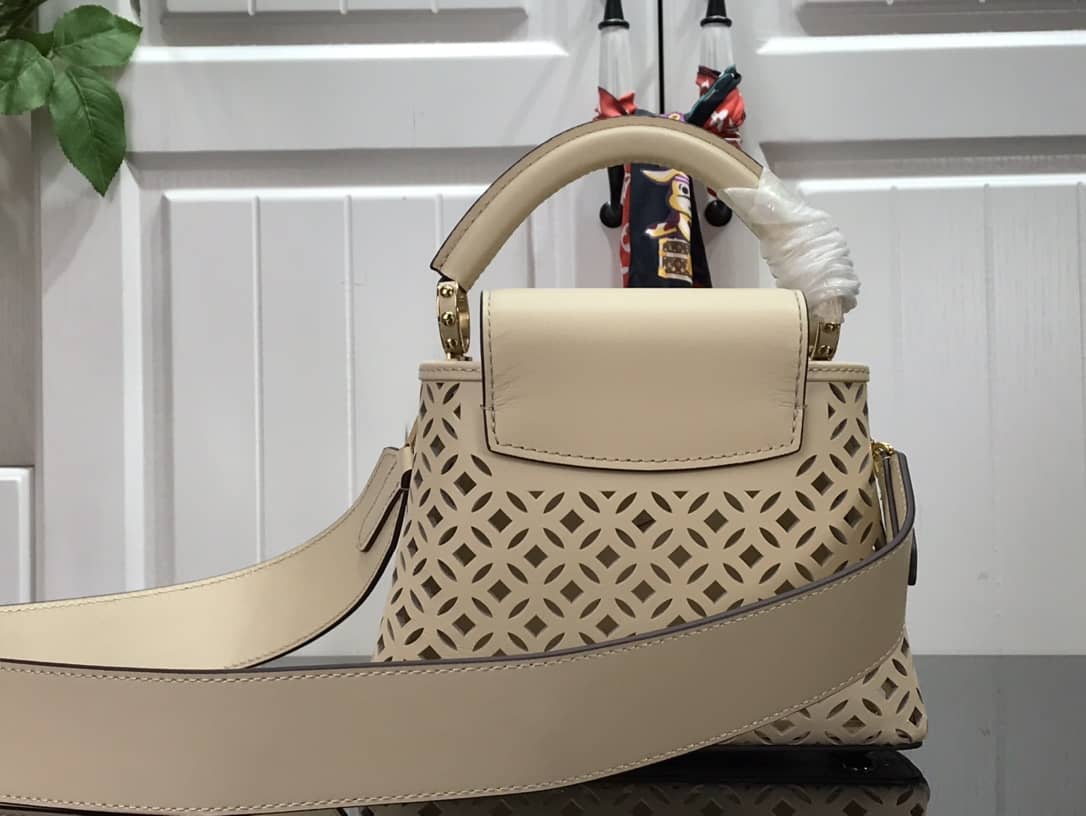 L0vis Vvtt0n Capucines BB Cutout Leather Bag Replica Beige M57228