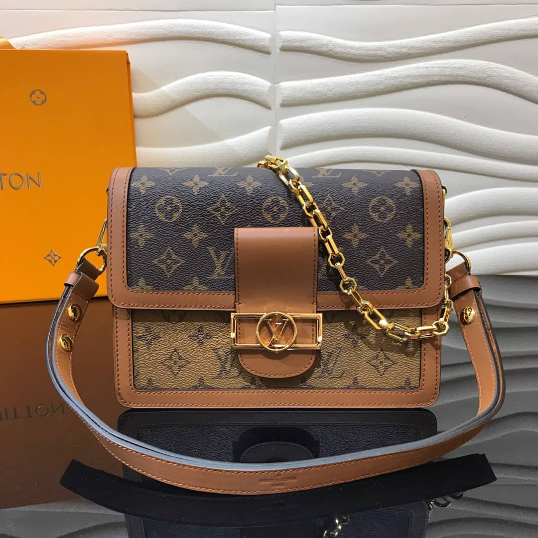 L0vis Vvtt0n Monogram MM Reverse Dauphine Shoulder Bag Replica M44391