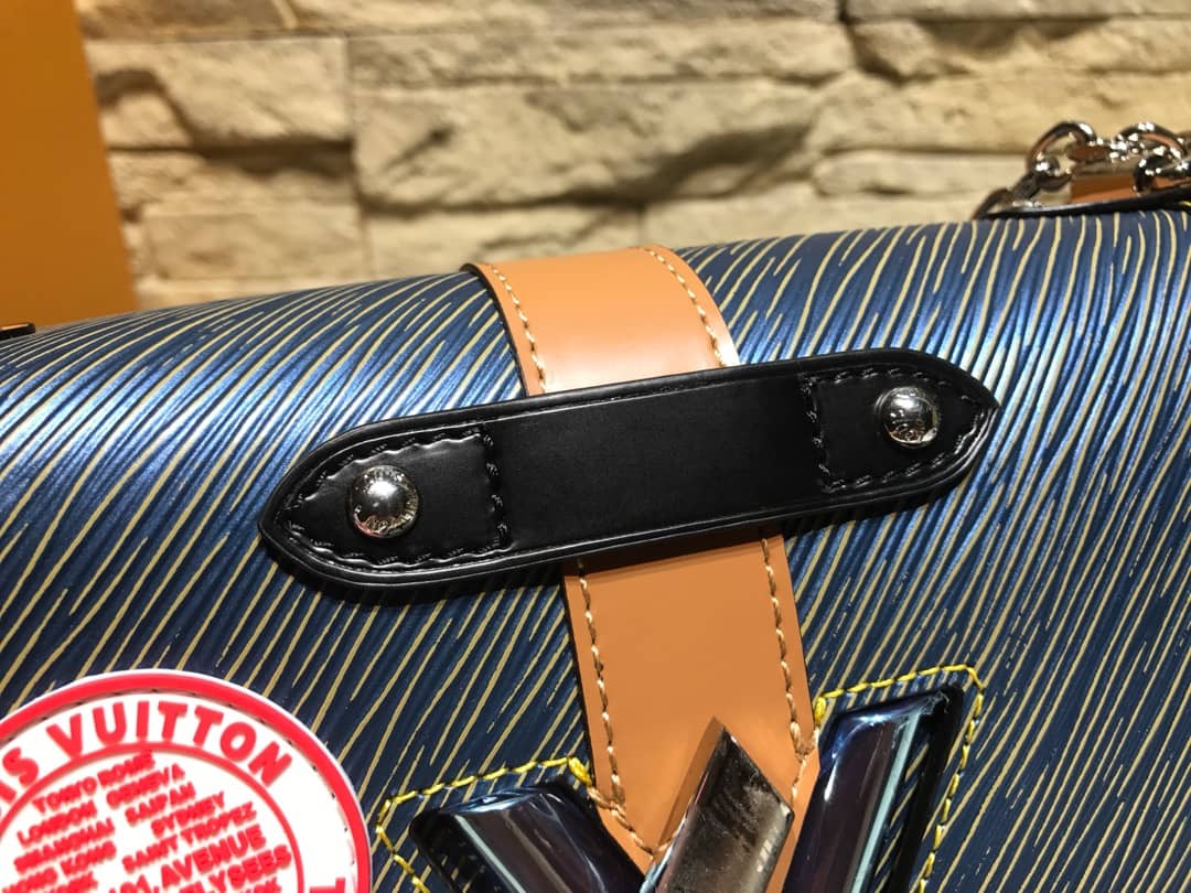 L0vis Vvtt0n Twist MM Bag Blue M50296 Replica