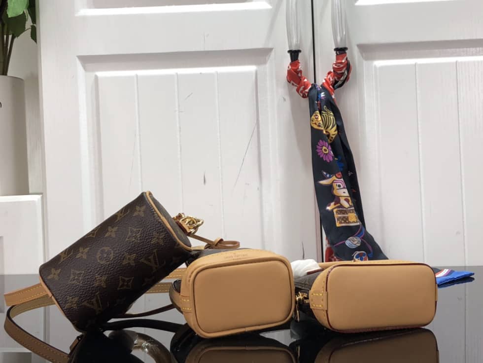 L0vis Vvtt0n Monogram Trio Mini Icon M81081 Replica Crossbody Bag