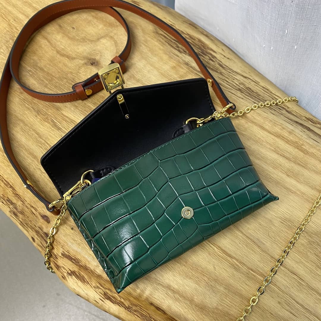 L0vis Vvtt0n Knockoff Chain Clutch Bag Green