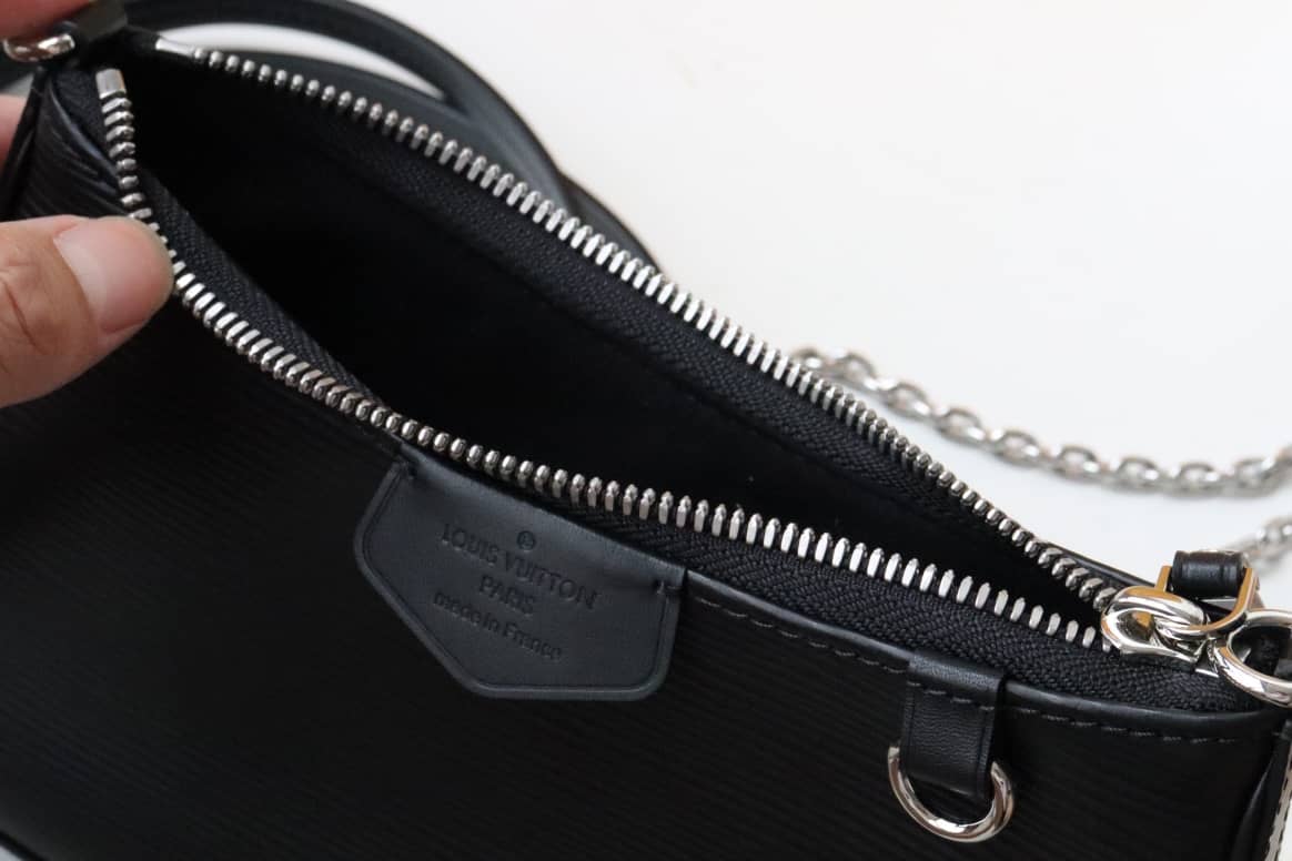 L0vis Vvtt0n Easy Pouch 2way Epi Replica Crossboy Bag Black M80483