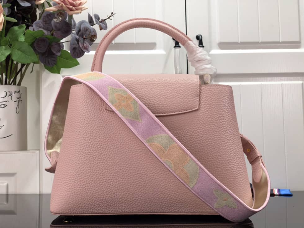 L0vis Vvtt0n Capucines MM Pink M59597 Replica Shoulder Bag