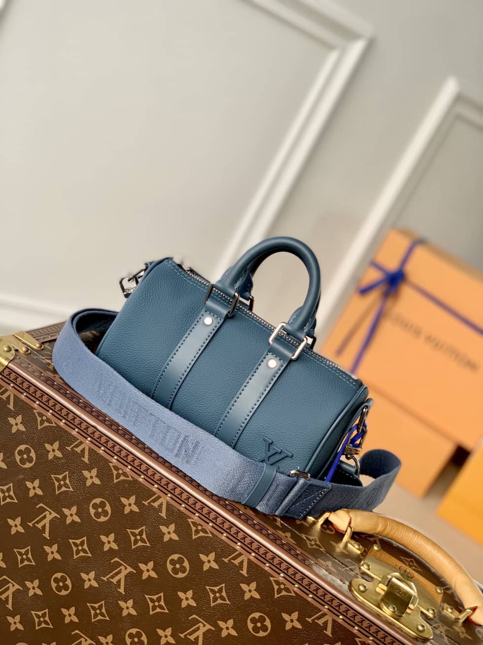 L0vis Vvtt0n Keepall XS Blue M81003 Replica Shoulder Bag