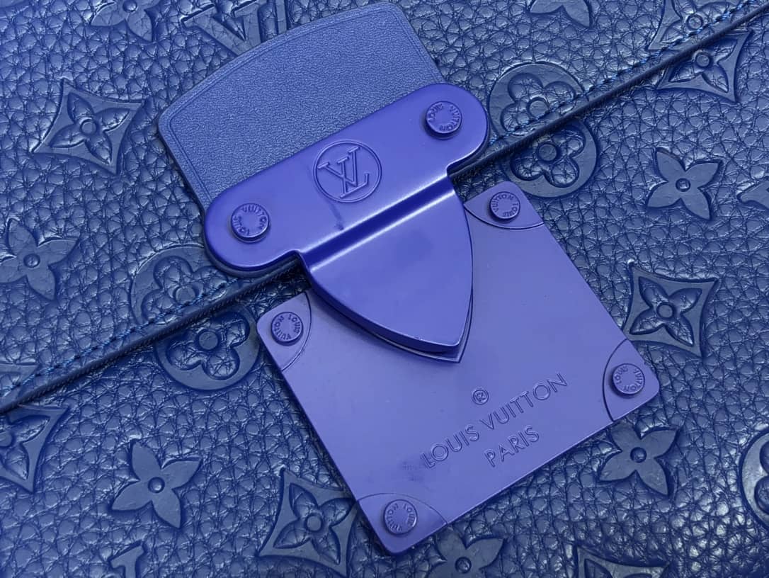 L0vis Vvtt0n S Lock A4 Monogram Taurillon Cowhide Leather Pouch Replica Blue M80582