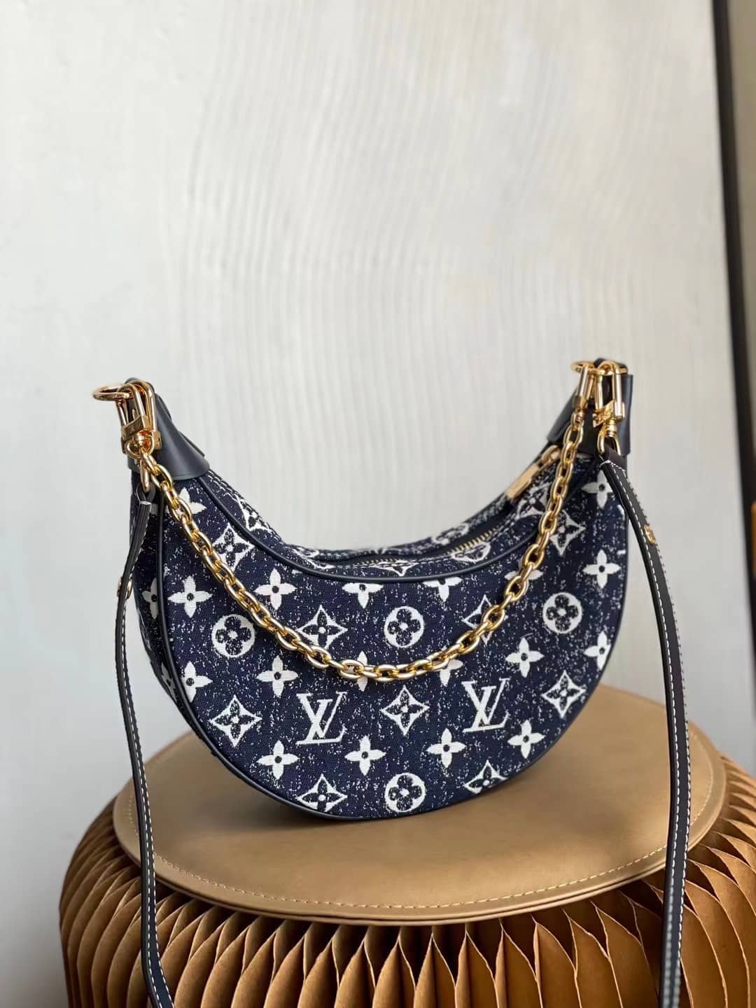 L0vis Vvtt0n Denim Loop Bag Blue M81166 Replica Hobo