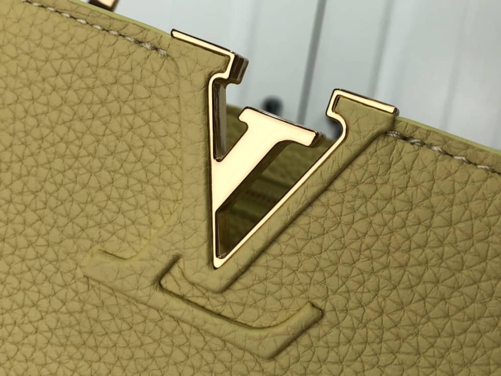 L0vis Vvtt0n Capucines BB Taurillon Leather Bubble Yellow M58694 Replica Shoulder Bag
